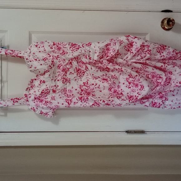 Vacation Lady Dresses & Skirts - Dress By Vacation Lady